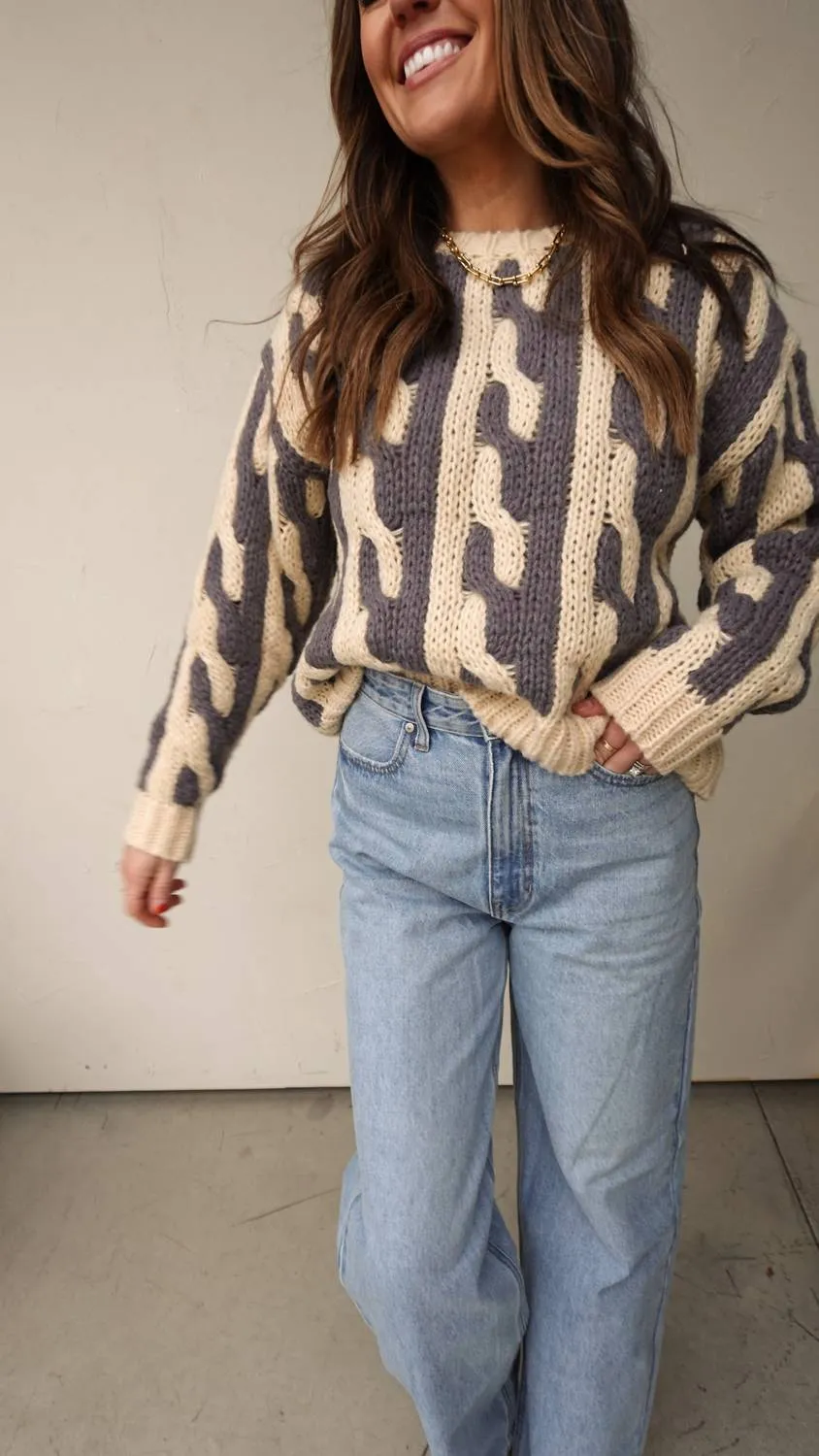 Abstract Chunky Knit Sweater In Gray/ivory