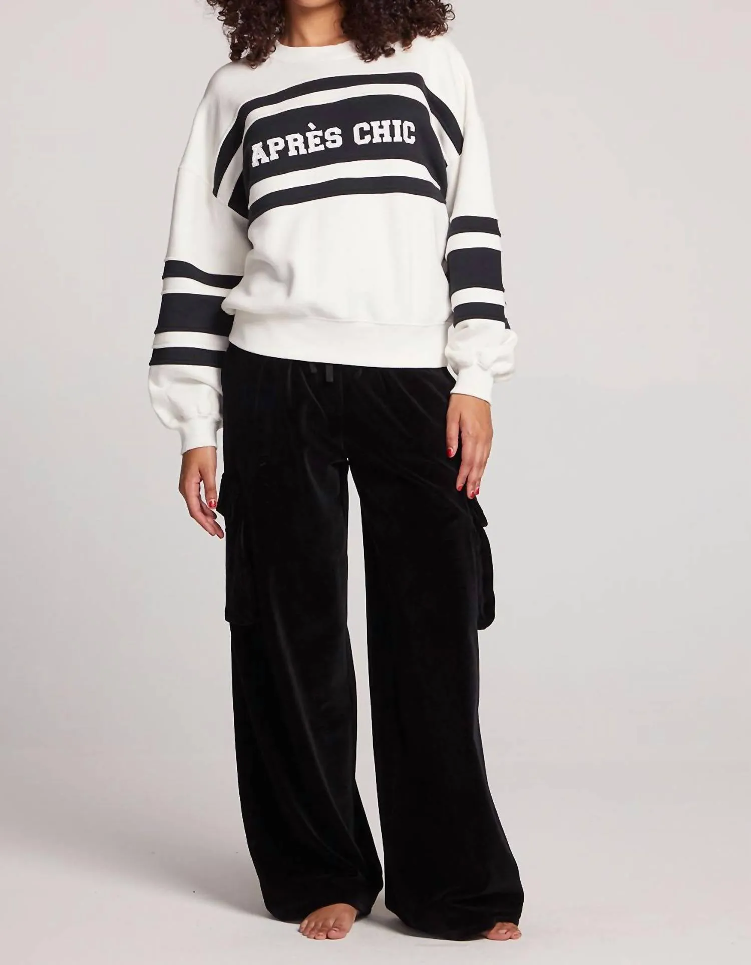 Aprés Chic Pullover Sweater In Black/white