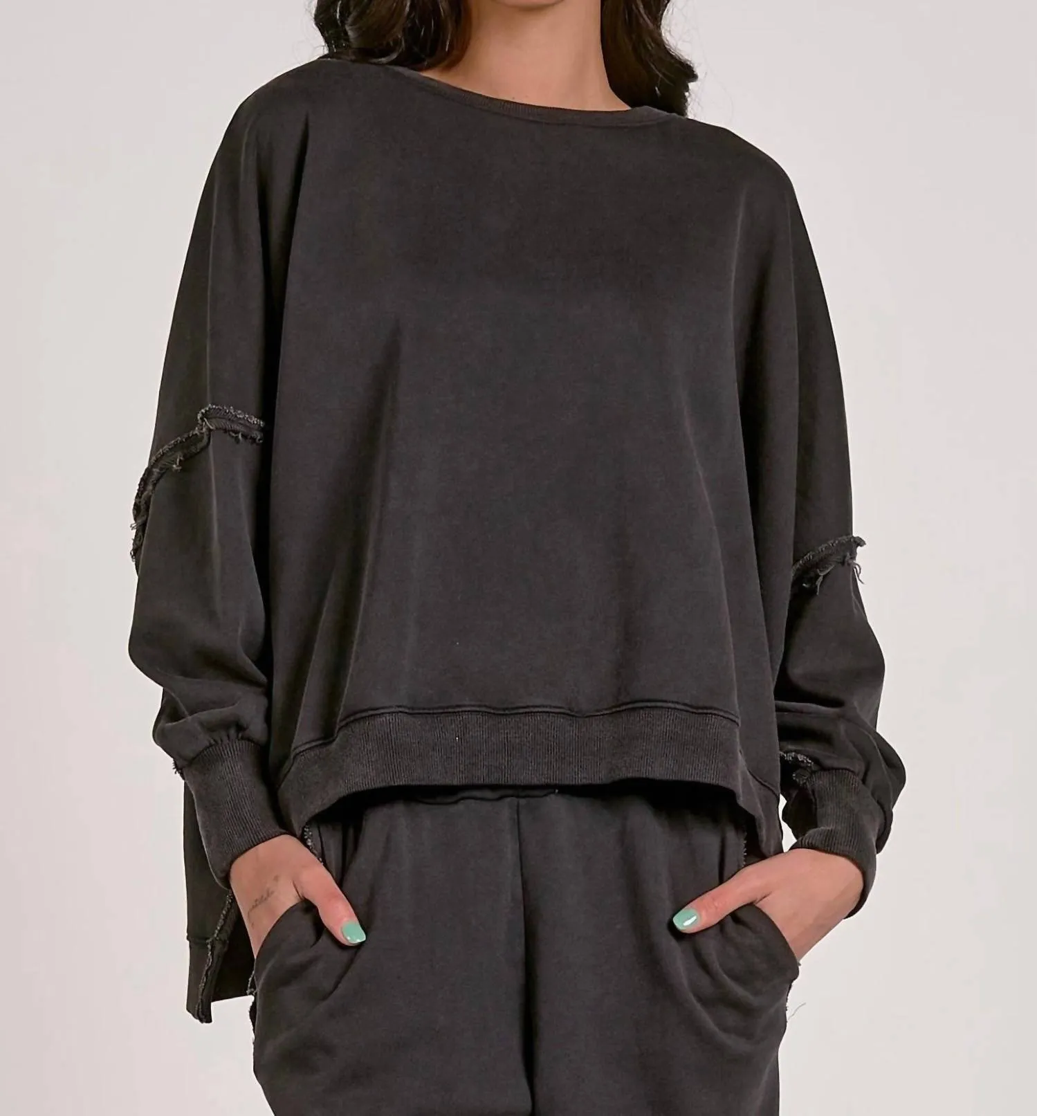 Avery Crewneck In Black