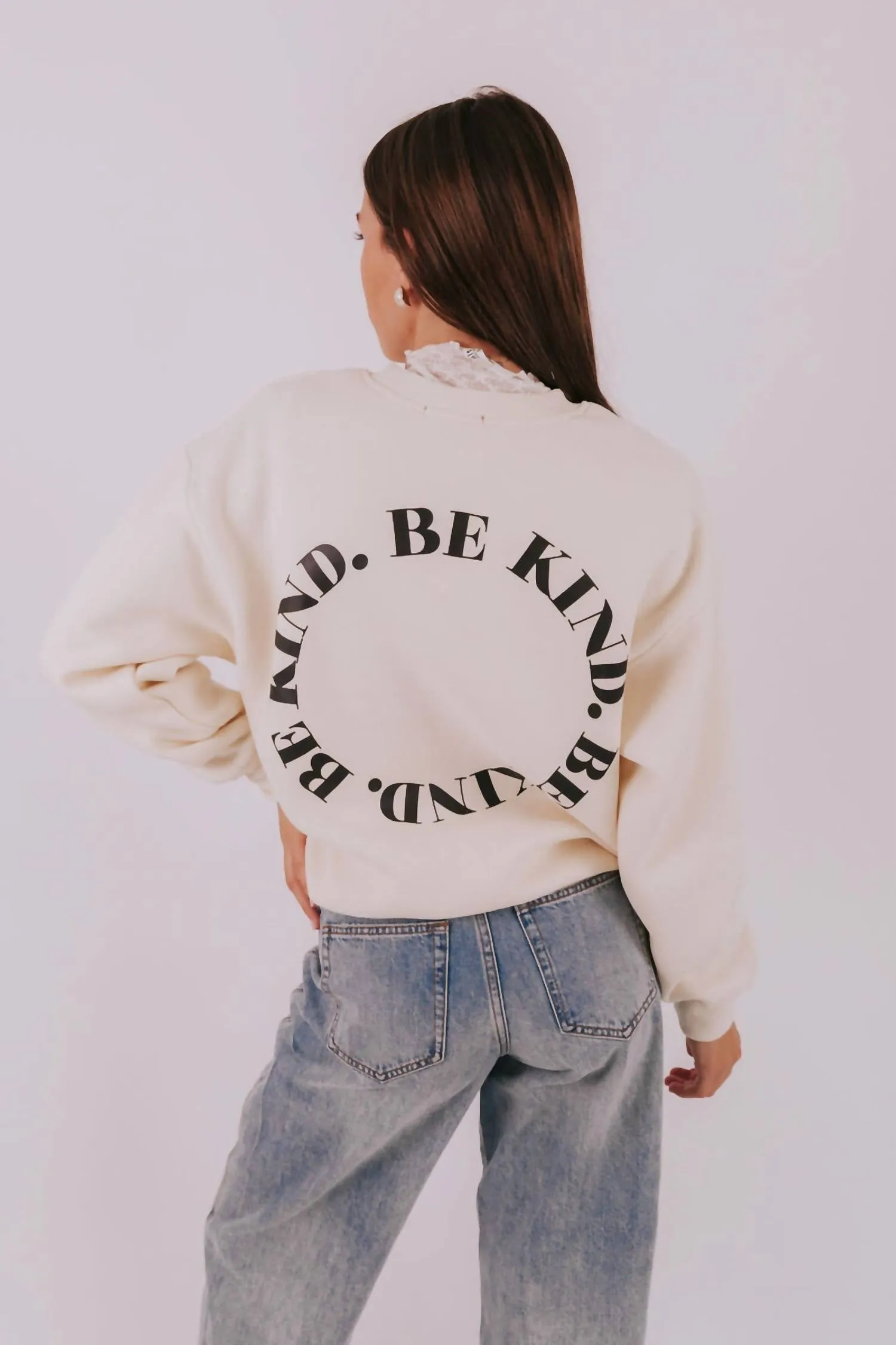 Be Kind Sweatshirt In Cream