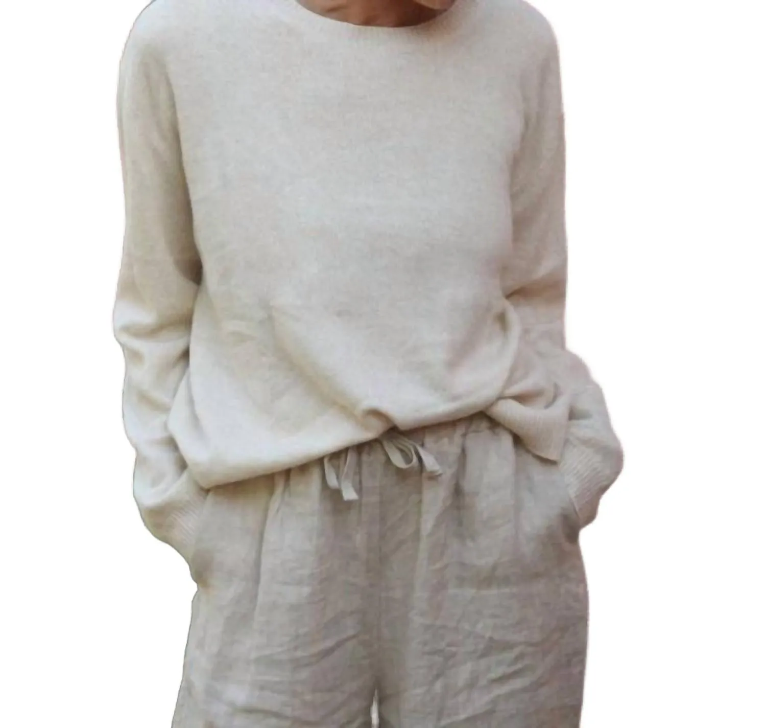 Cashmere Cove Crew Sweater In Blanco