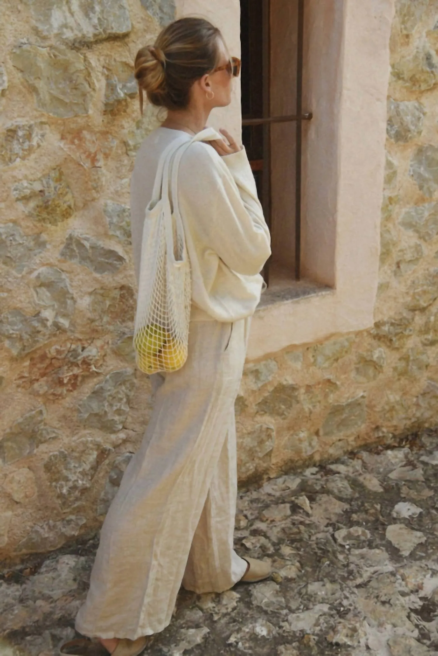 Cashmere Cove Crew Sweater In Blanco