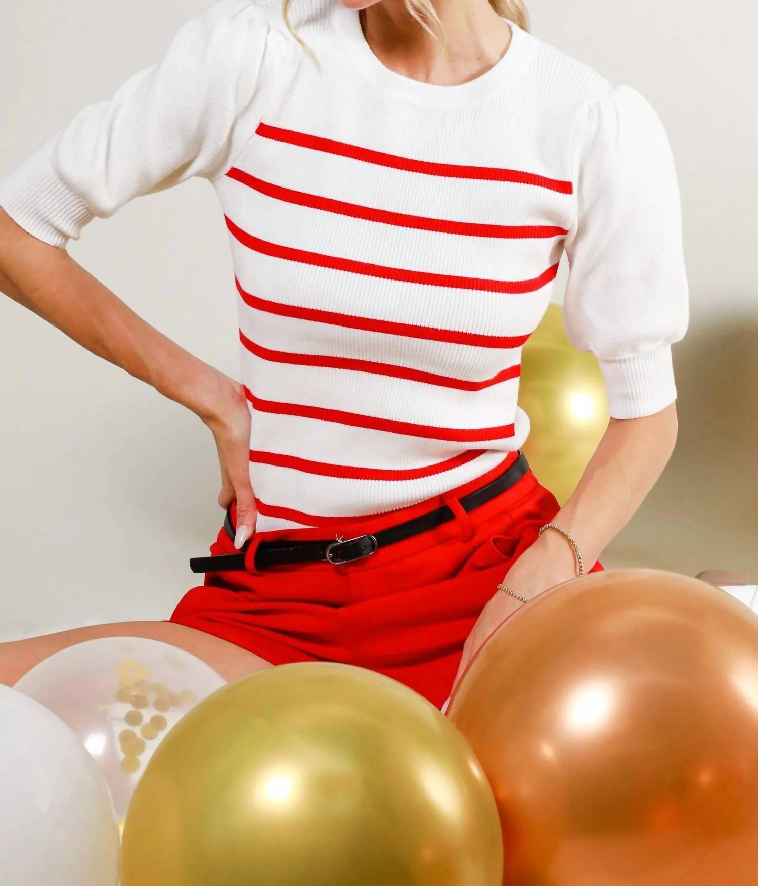 Crewneck Short Puff Knit Sweater In Cream/red