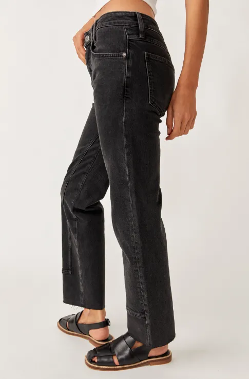 Free People Risk Taker Mid Rise Jeans - Main Squeeze - Final Sale 25% off in cart
