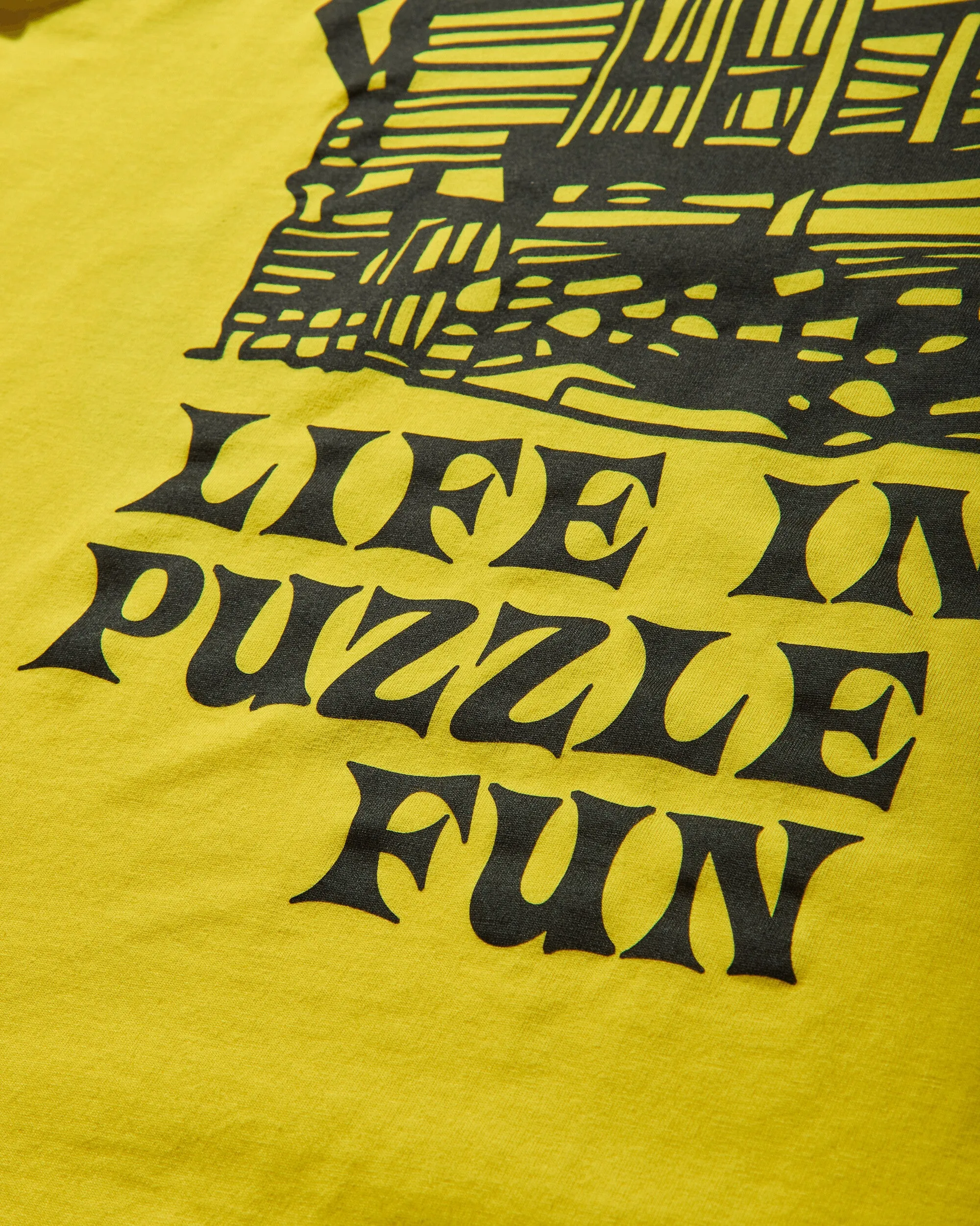 Men's Phantasia Sciencia Longsleeve T-Shirt Yellow