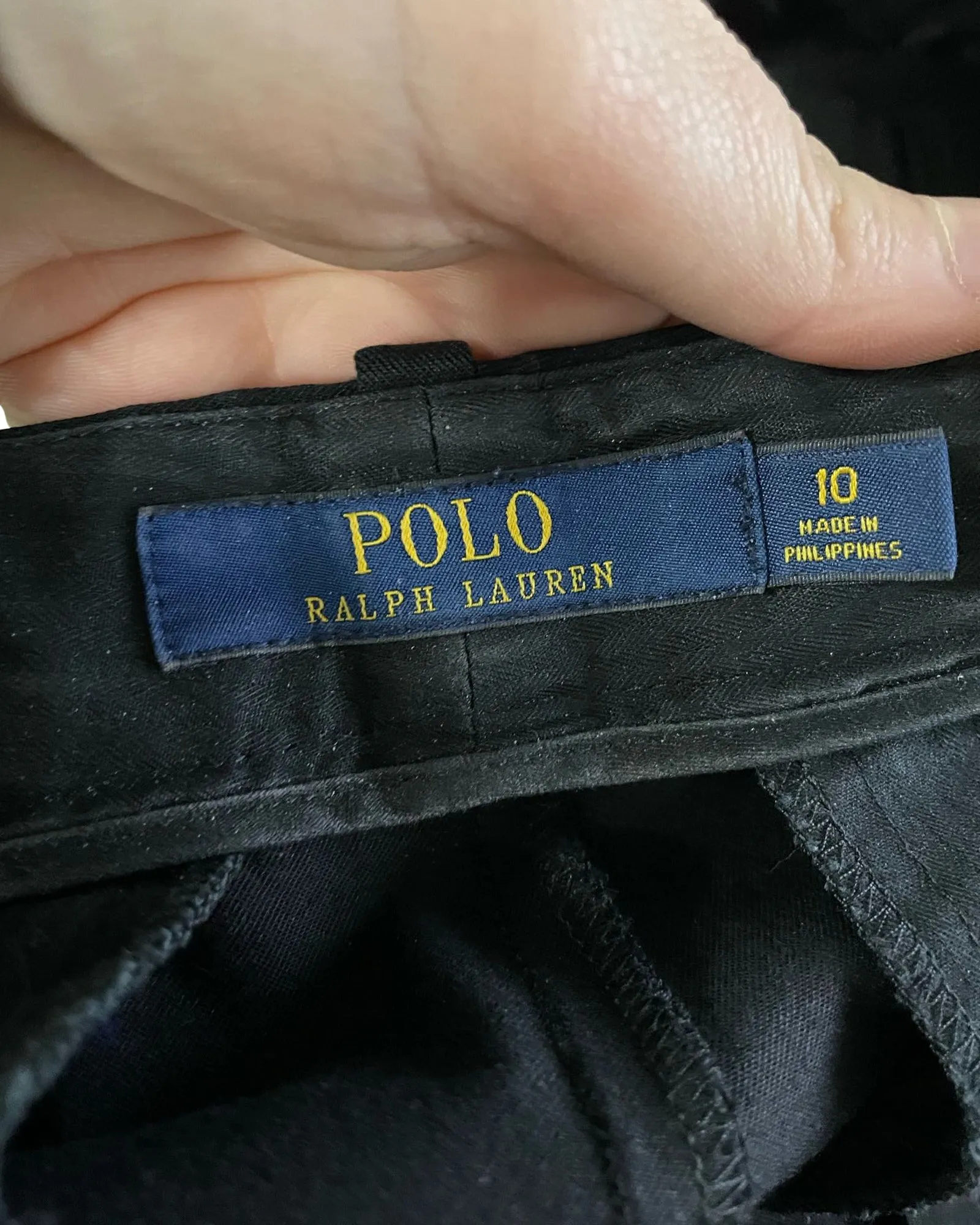 Polo Ralph Lauren Tapered Cropped Trousers in Black Cotton