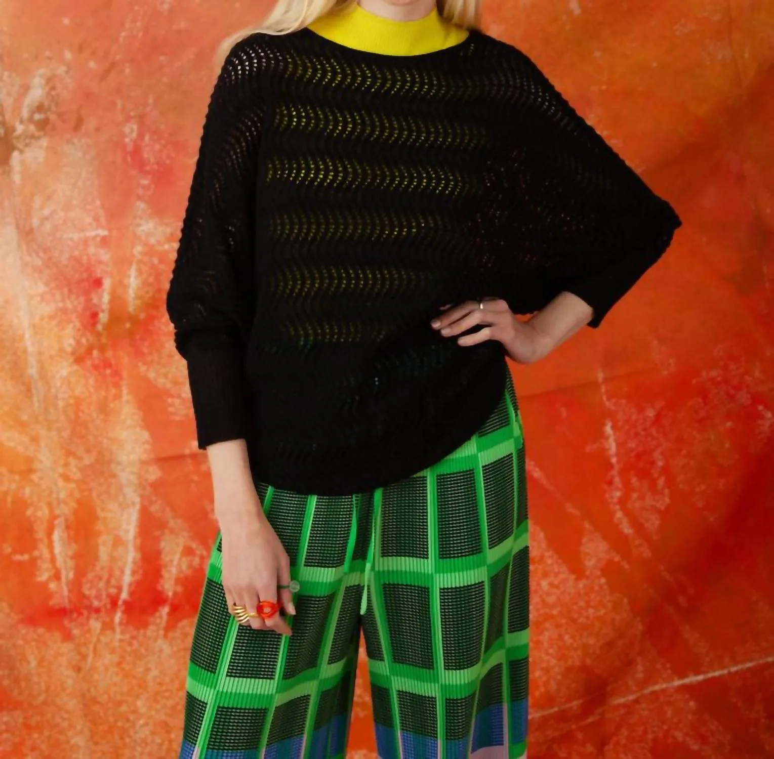 Ryu Sheshe Top In Black
