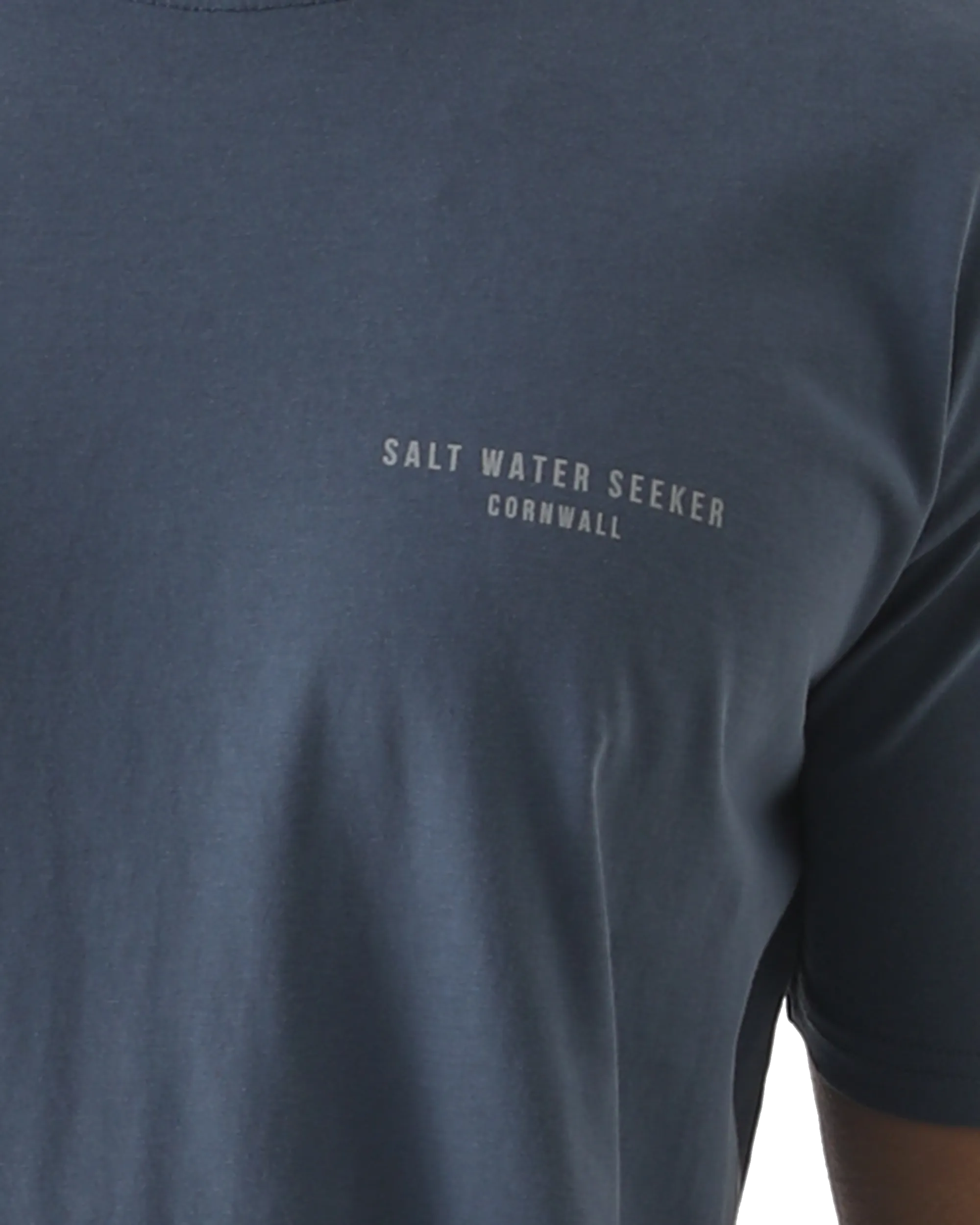 Set On T-Shirt in Faded Blue