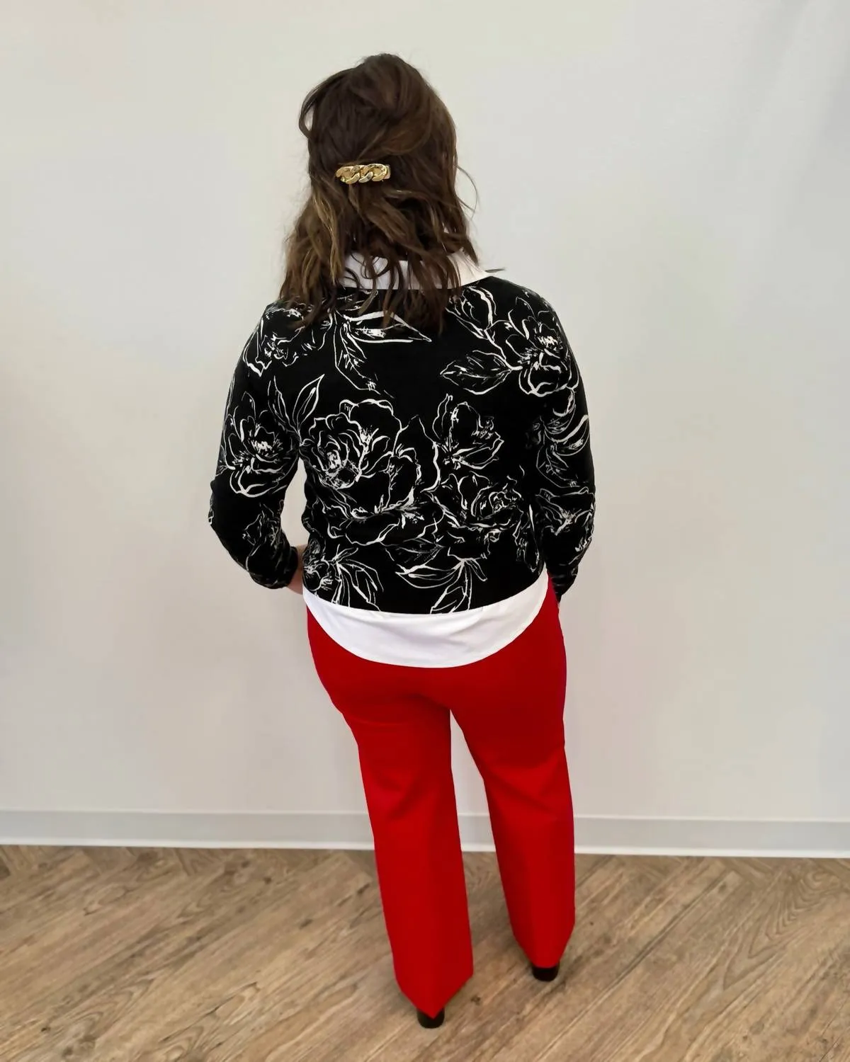 Silvana Floral Knit Long Sleeve Sweater In Black