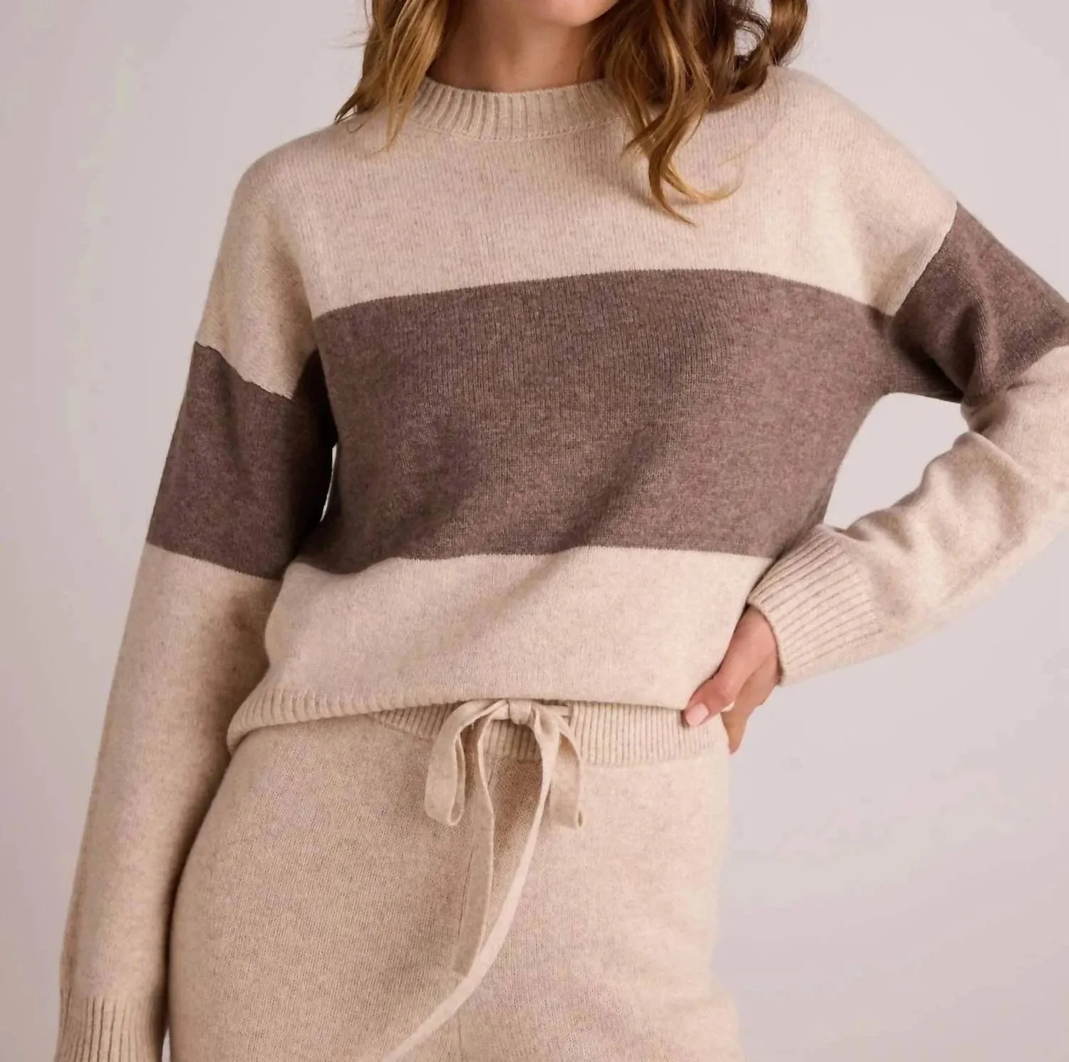 Slouchy Crew Neck Sweater In Oat & Fawn