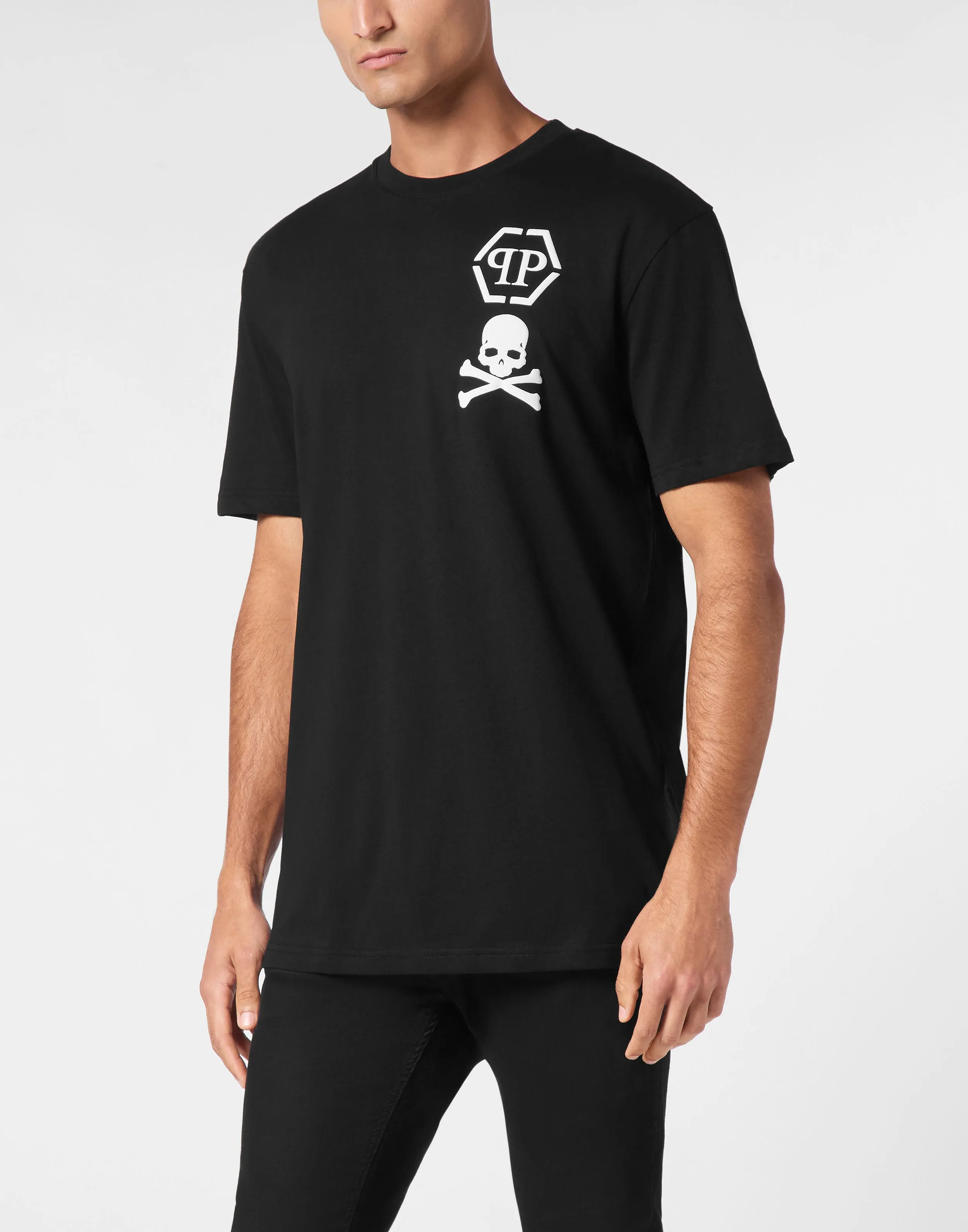 T-shirt V-Neck SS Skull&Bones