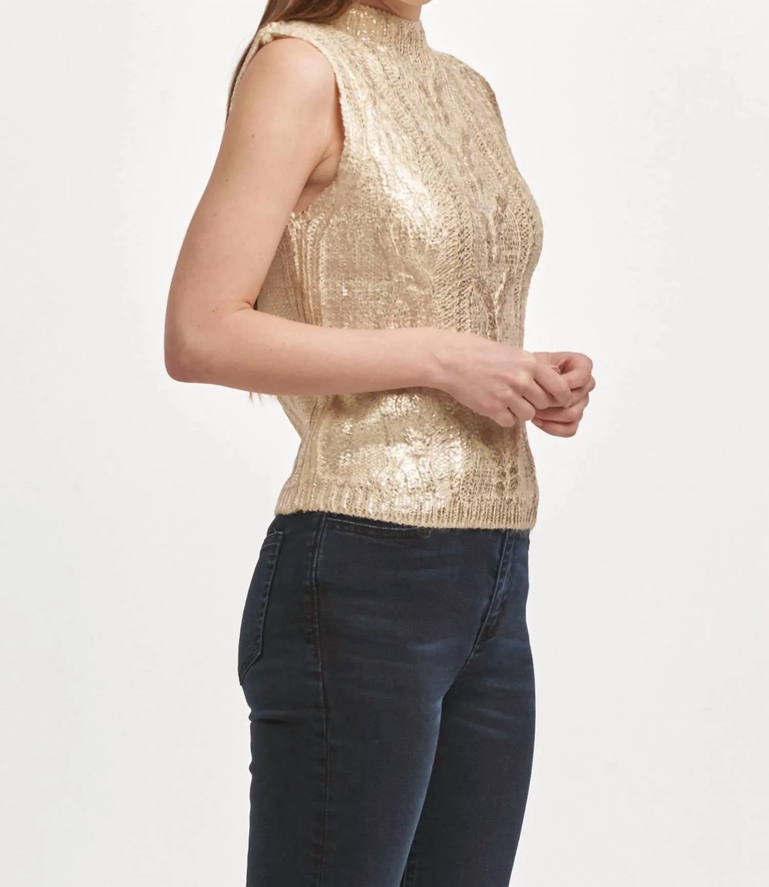 Tatiana Crew Neck Sleeveless Sweater In Rose Gold