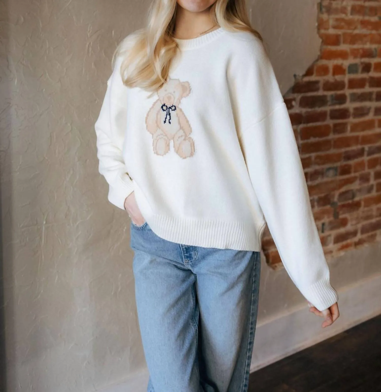 Teddy Bear Sweater Top In White